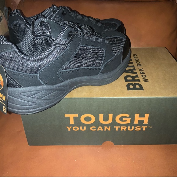 Brahma Men\'s Adan Steel Toe Work Shoes size 8 New In Box.